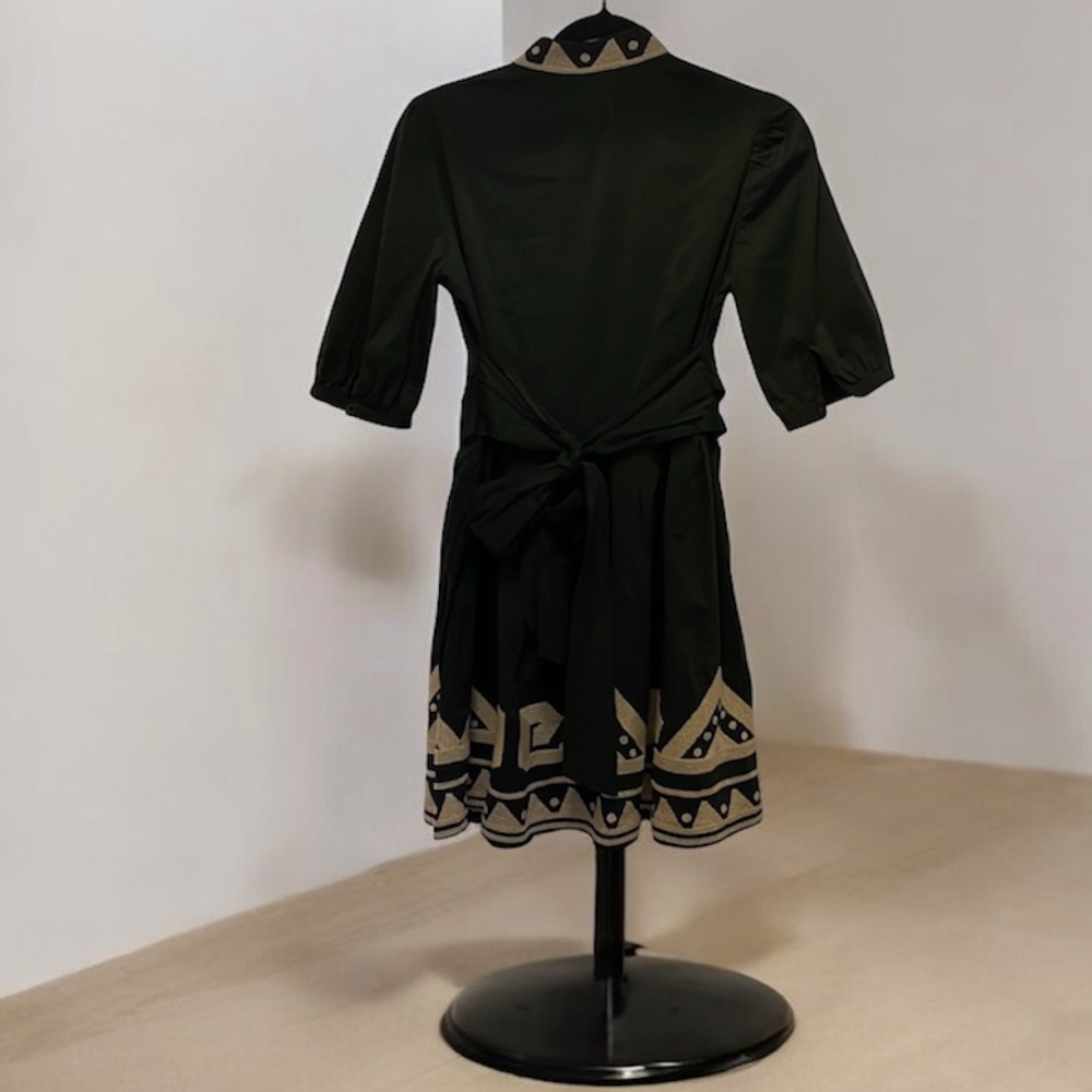 Bizz Dress - Picture 2 of 6